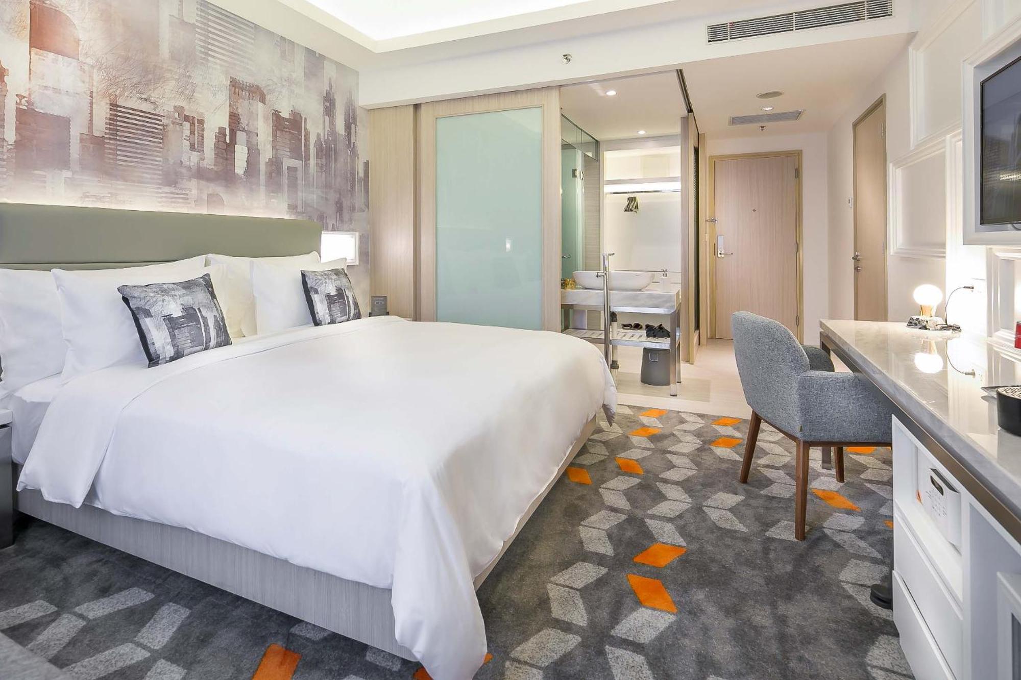 HARRIS Vertu Hotel Harmoni Jakarta Buitenkant foto