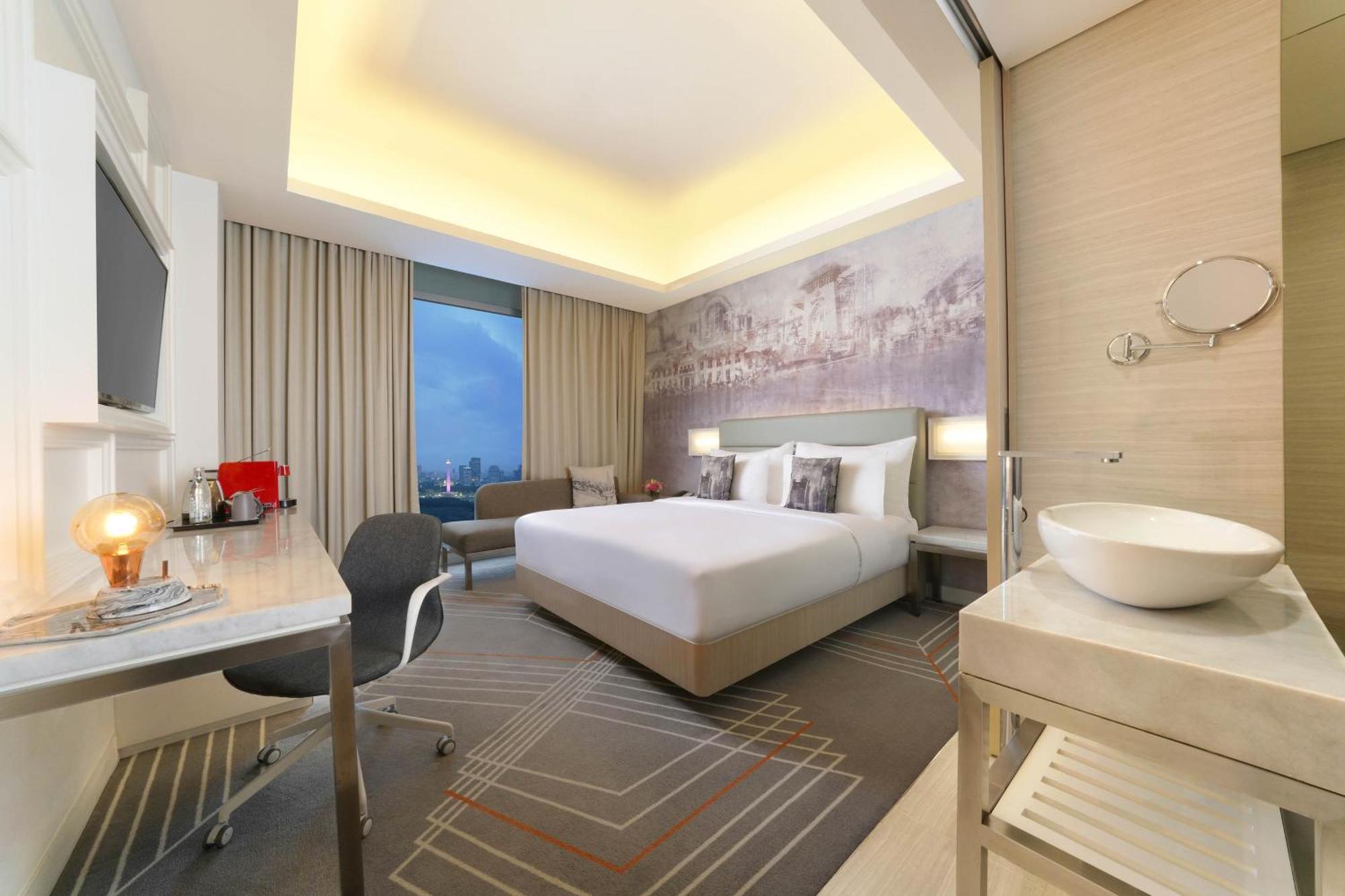HARRIS Vertu Hotel Harmoni Jakarta Buitenkant foto