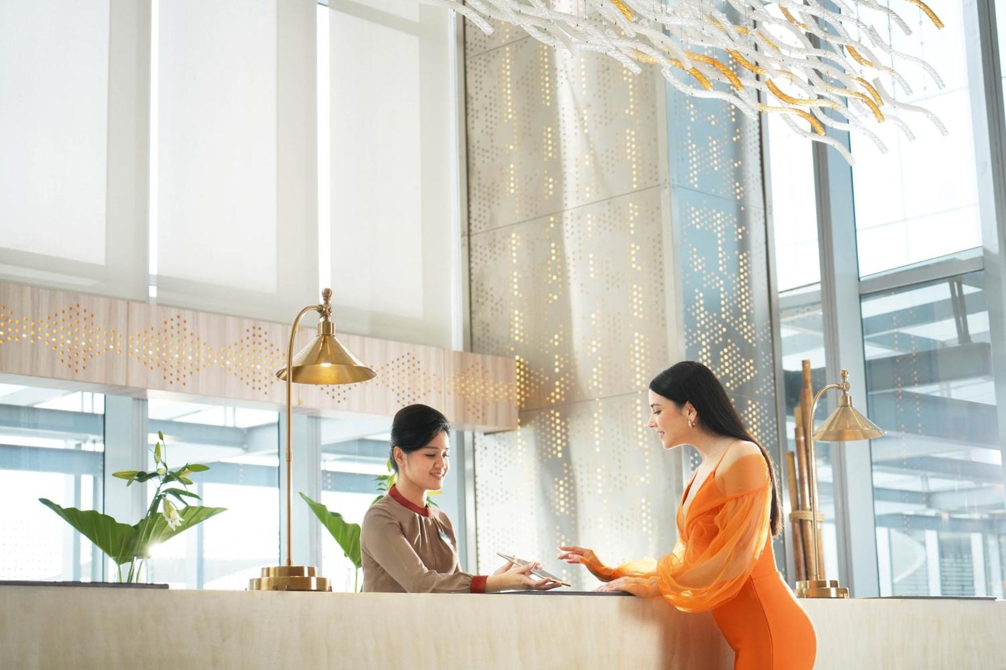 HARRIS Vertu Hotel Harmoni Jakarta Buitenkant foto
