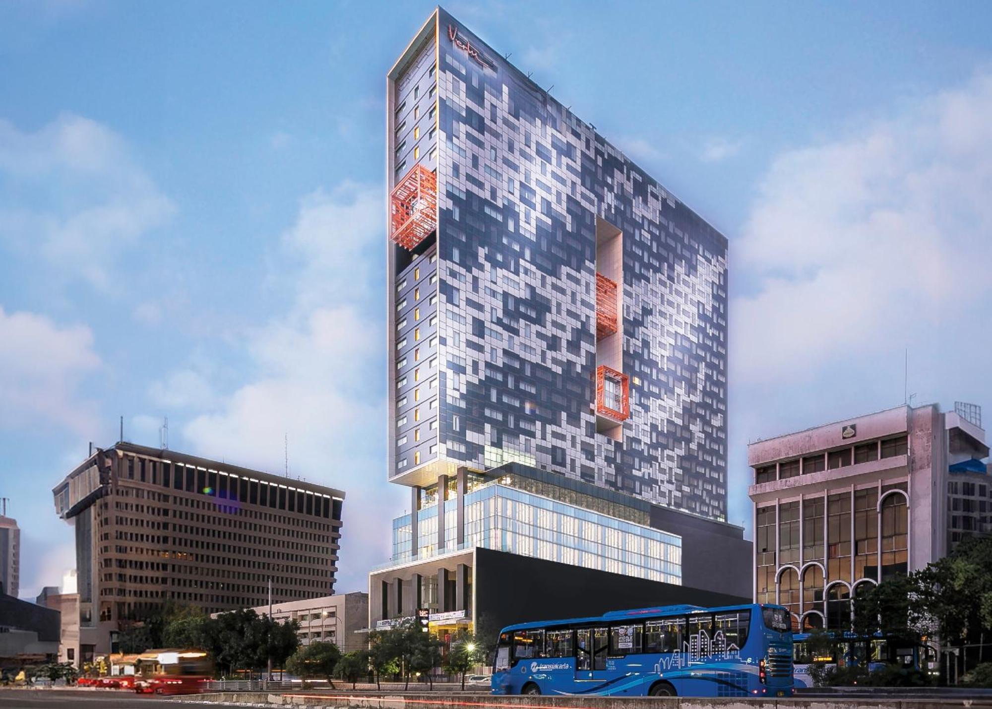 HARRIS Vertu Hotel Harmoni Jakarta Buitenkant foto